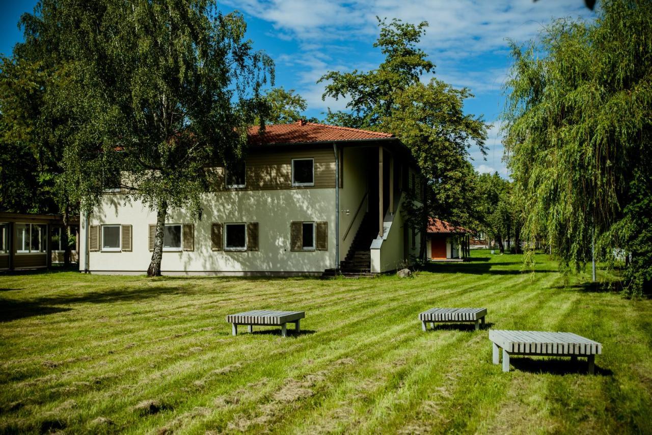 Miedzynarodowy Dom Spotkan Mlodziezy W Oswiecimiu Exterior photo